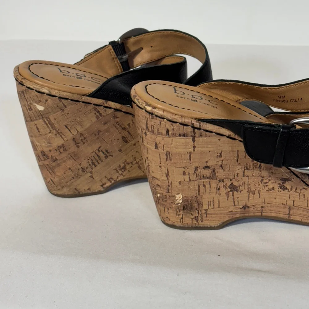 b.o.c. Black Tan Wedge Sandals Adjustable Straps Leather Women’s Size 9 Strappy